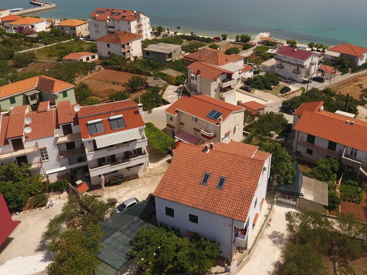 Deepwater House Apartment Slatine Exterior photo